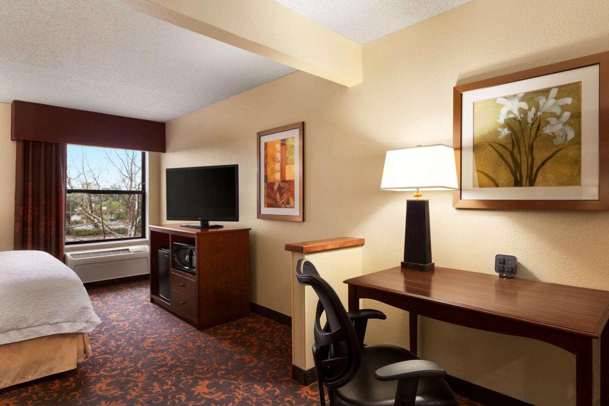 Hampton Inn Houston Willowbrook Mall Buitenkant foto