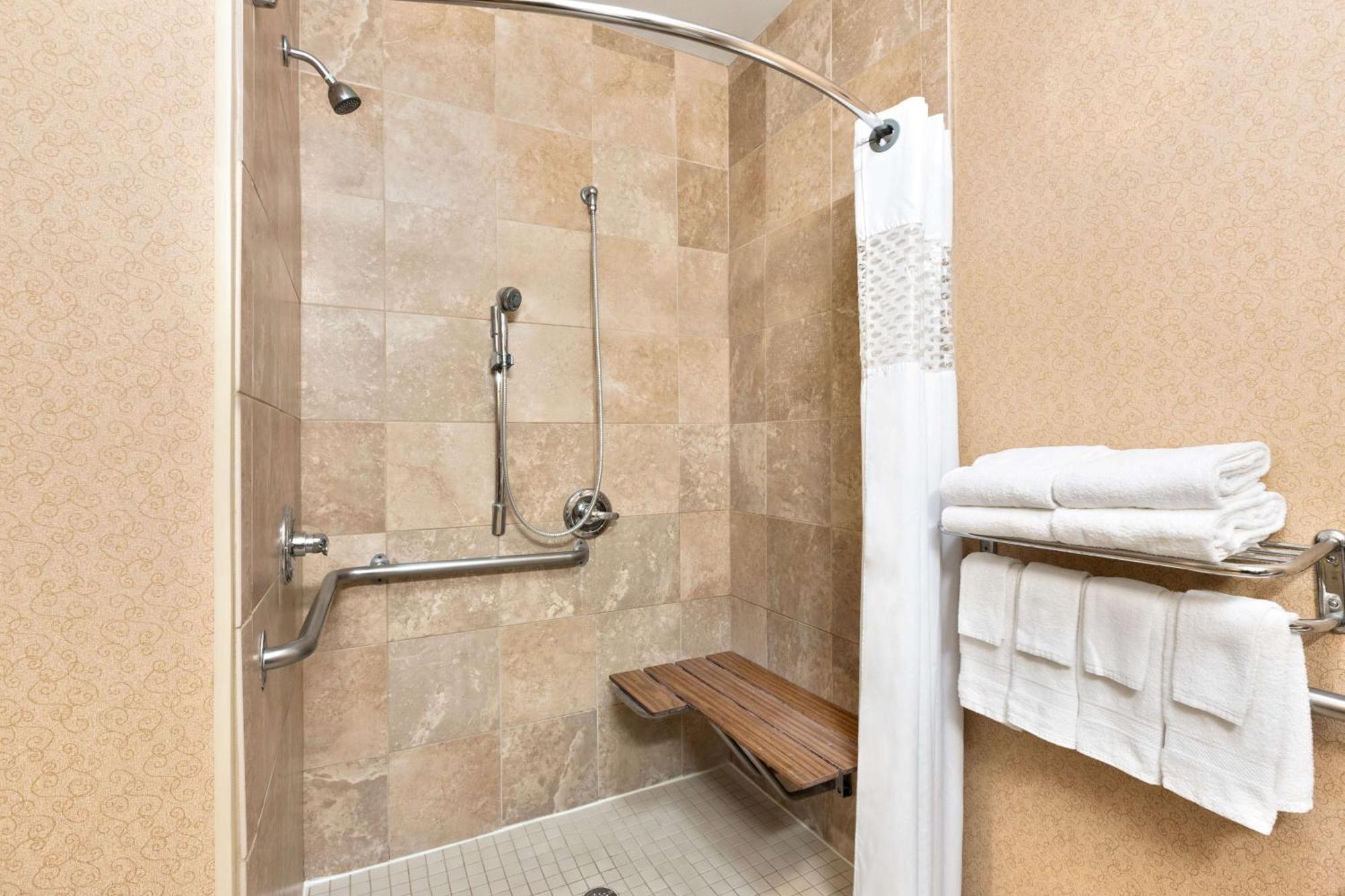 Hampton Inn Houston Willowbrook Mall Buitenkant foto