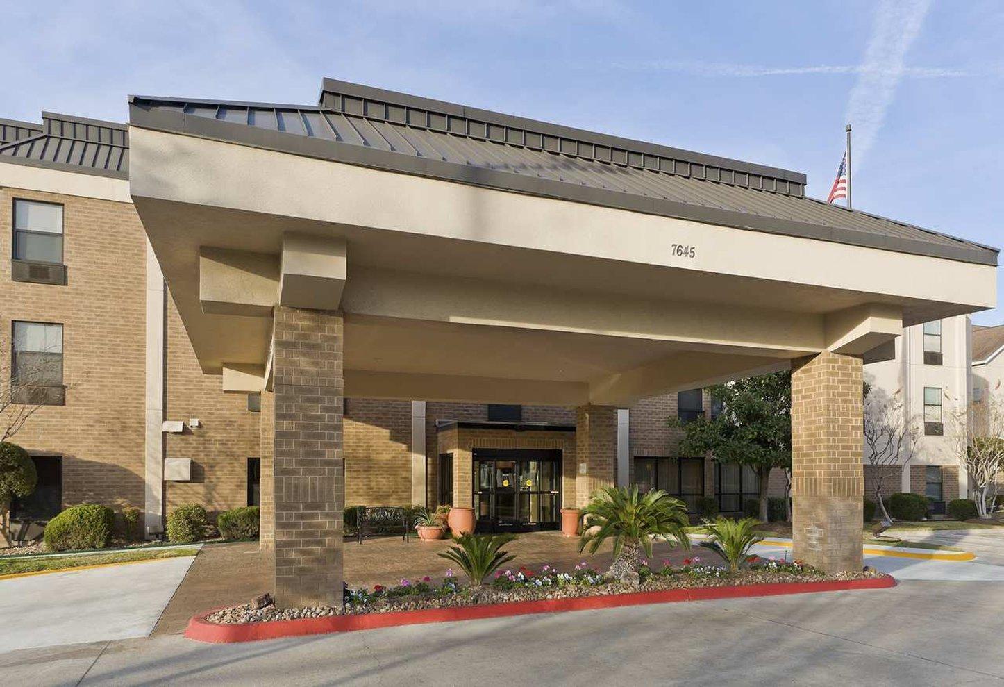Hampton Inn Houston Willowbrook Mall Buitenkant foto