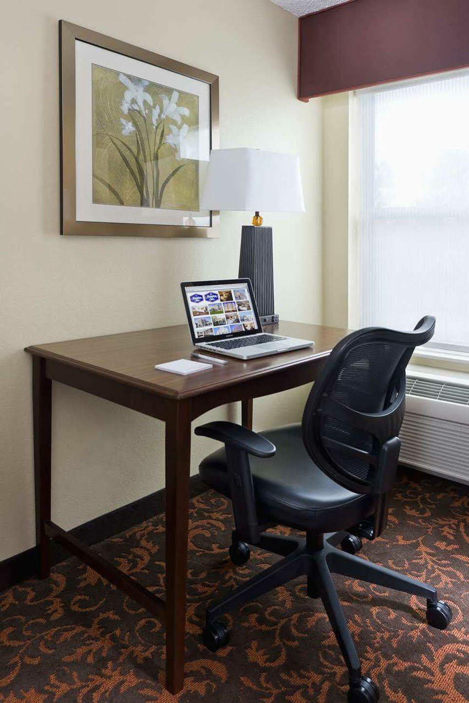 Hampton Inn Houston Willowbrook Mall Buitenkant foto